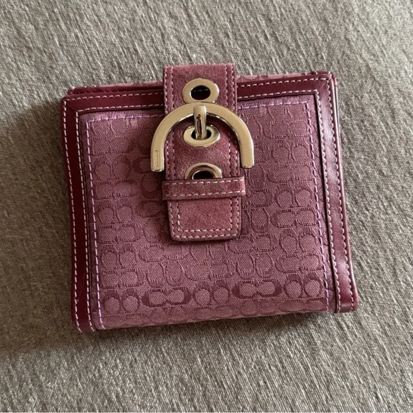 Coach SoHo Wallet - Picture 1 of 3